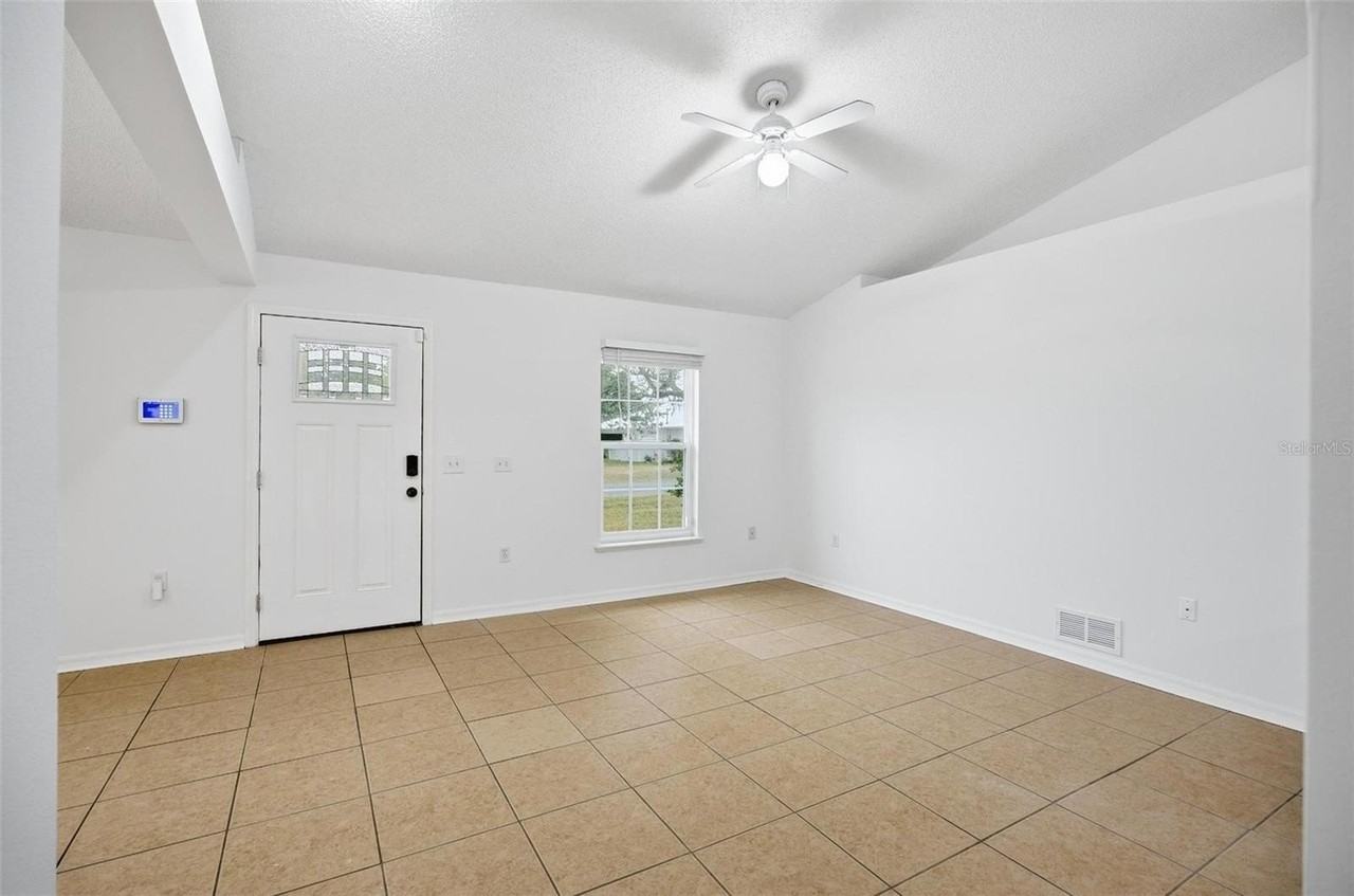 38 Bud Field Dr - Photo 4 of 45