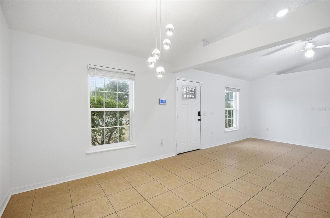 38 Bud Field Dr - Photo 7 of 45
