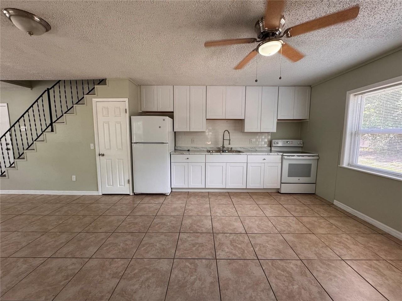 538 Orange St #538 - Photo 5 of 24