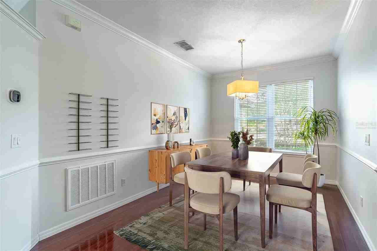 2697 Queen Mary Pl - Photo 3 of 39