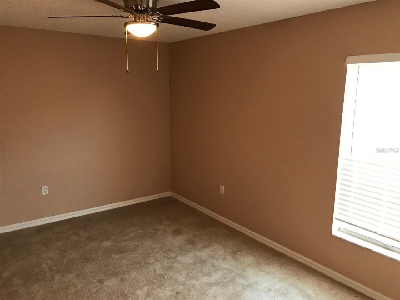 251 Heronwood Cir - Photo 5 of 11