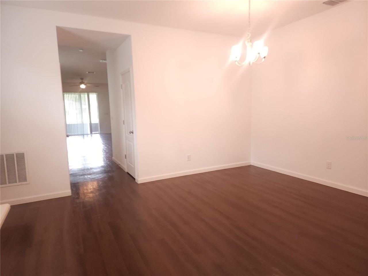 3230 Stratton Cir - Photo 5 of 28