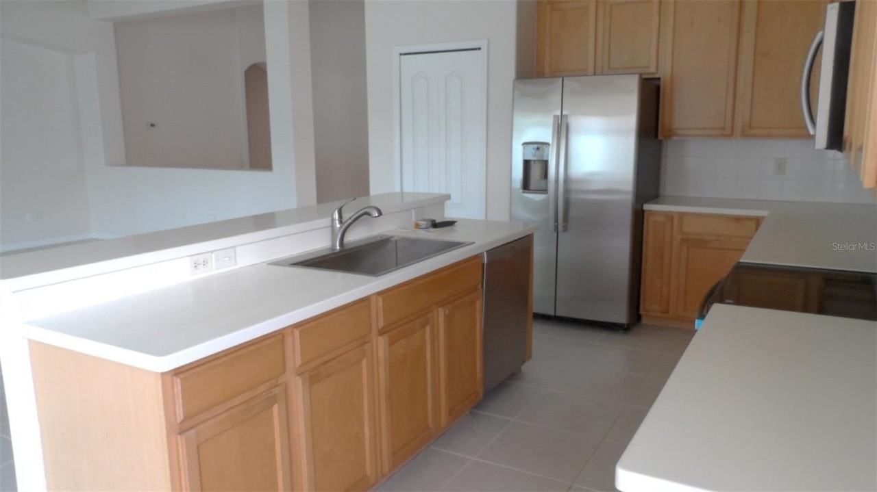 1029 Millebourne Way - Photo 3 of 35