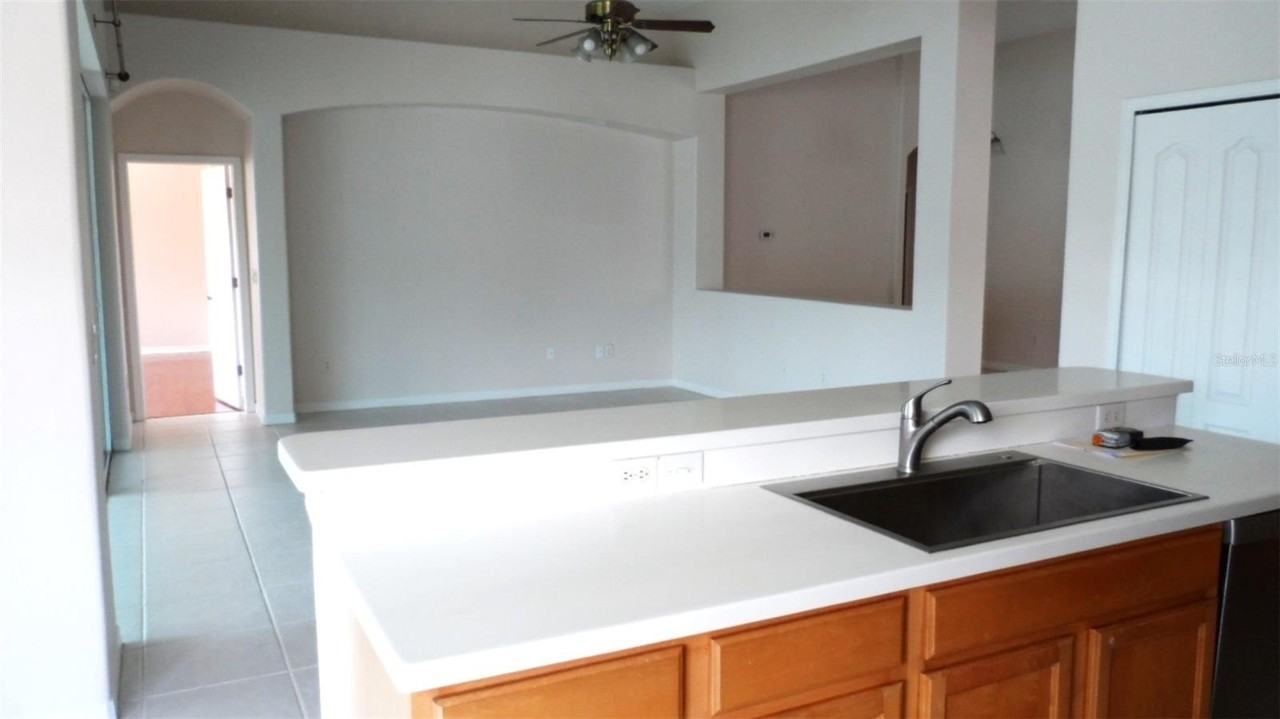 1029 Millebourne Way - Photo 4 of 35