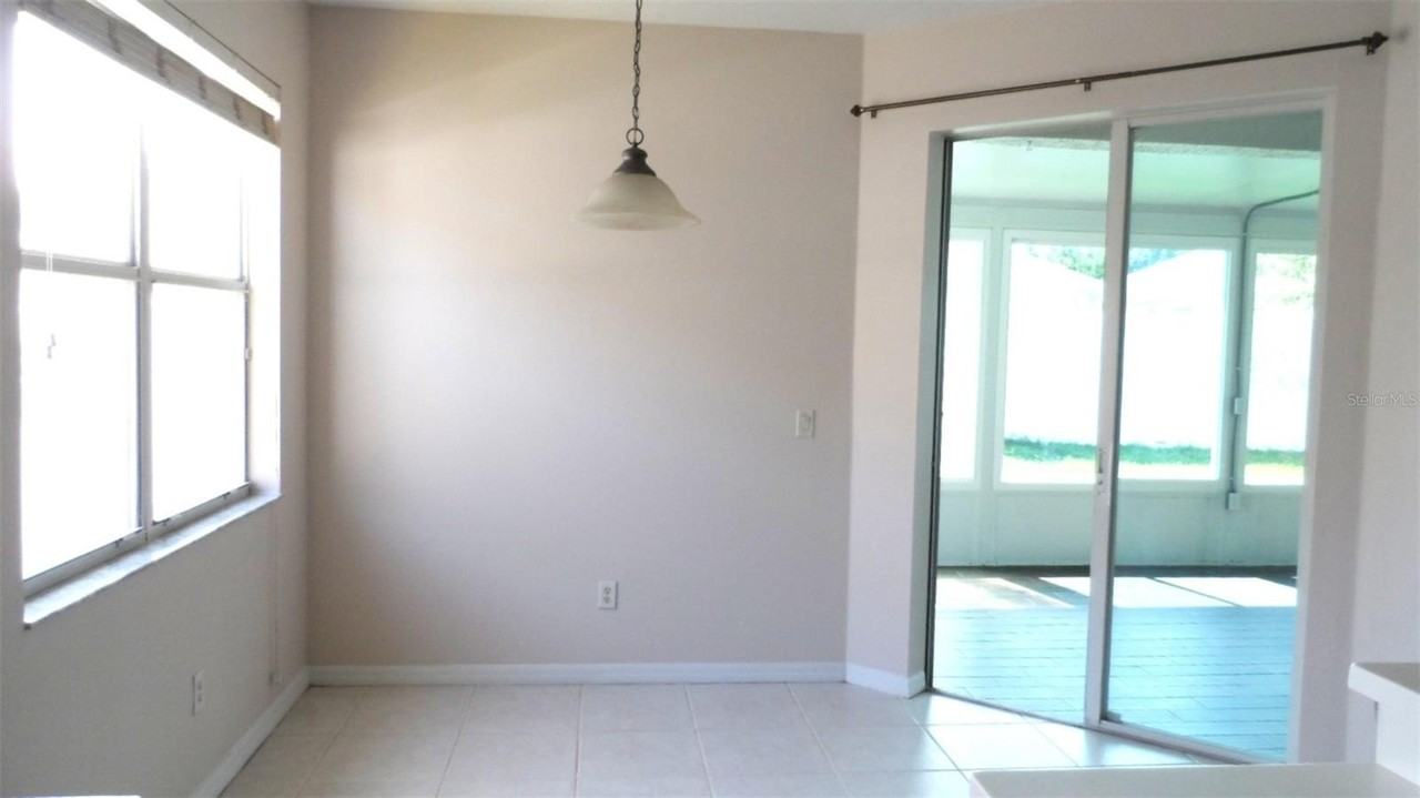 1029 Millebourne Way - Photo 5 of 35
