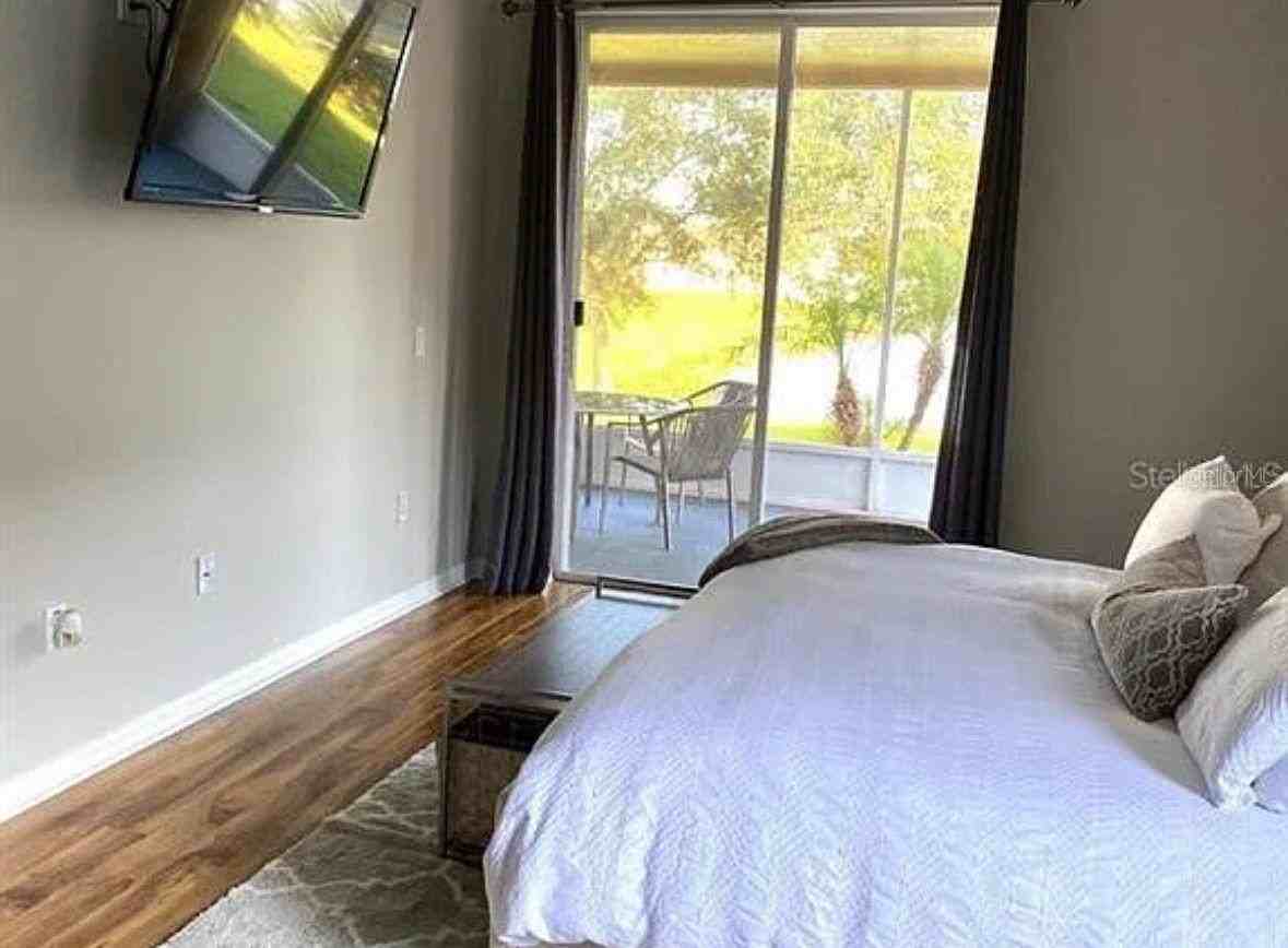 31352 Golden Gate Dr - Photo 6 of 10