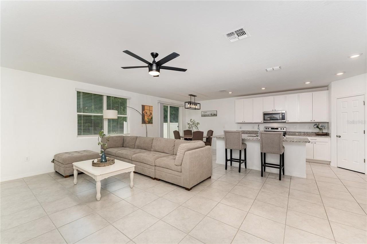 573 Vista Villages Blvd - Photo 5 of 50