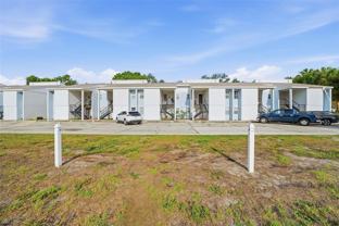 3821 N Oak Dr #J21 - Photo 1 of 1