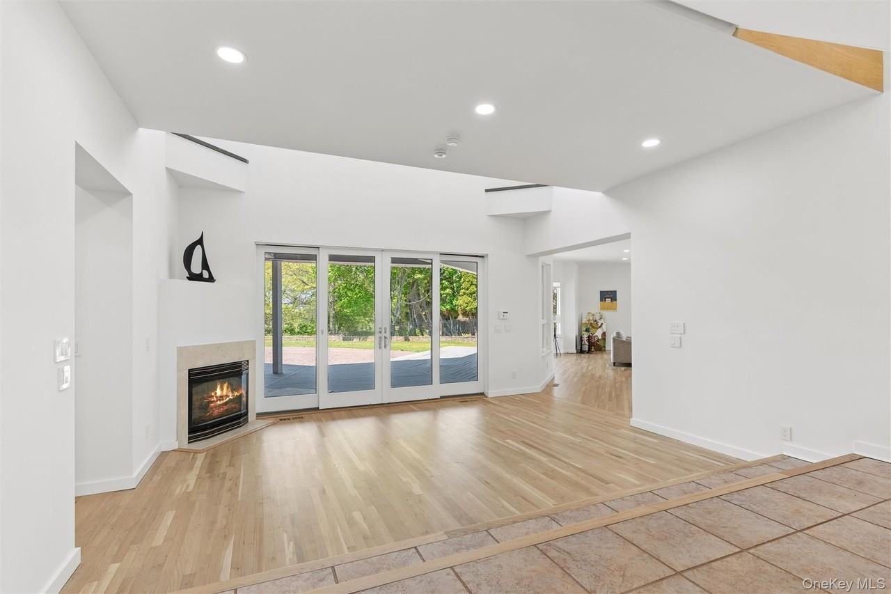 83 Prospect Hill Ln - Photo 4 of 49