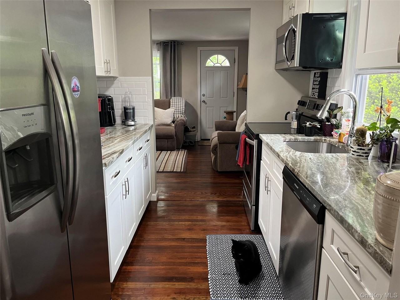 57 Penn St - Photo 4 of 11