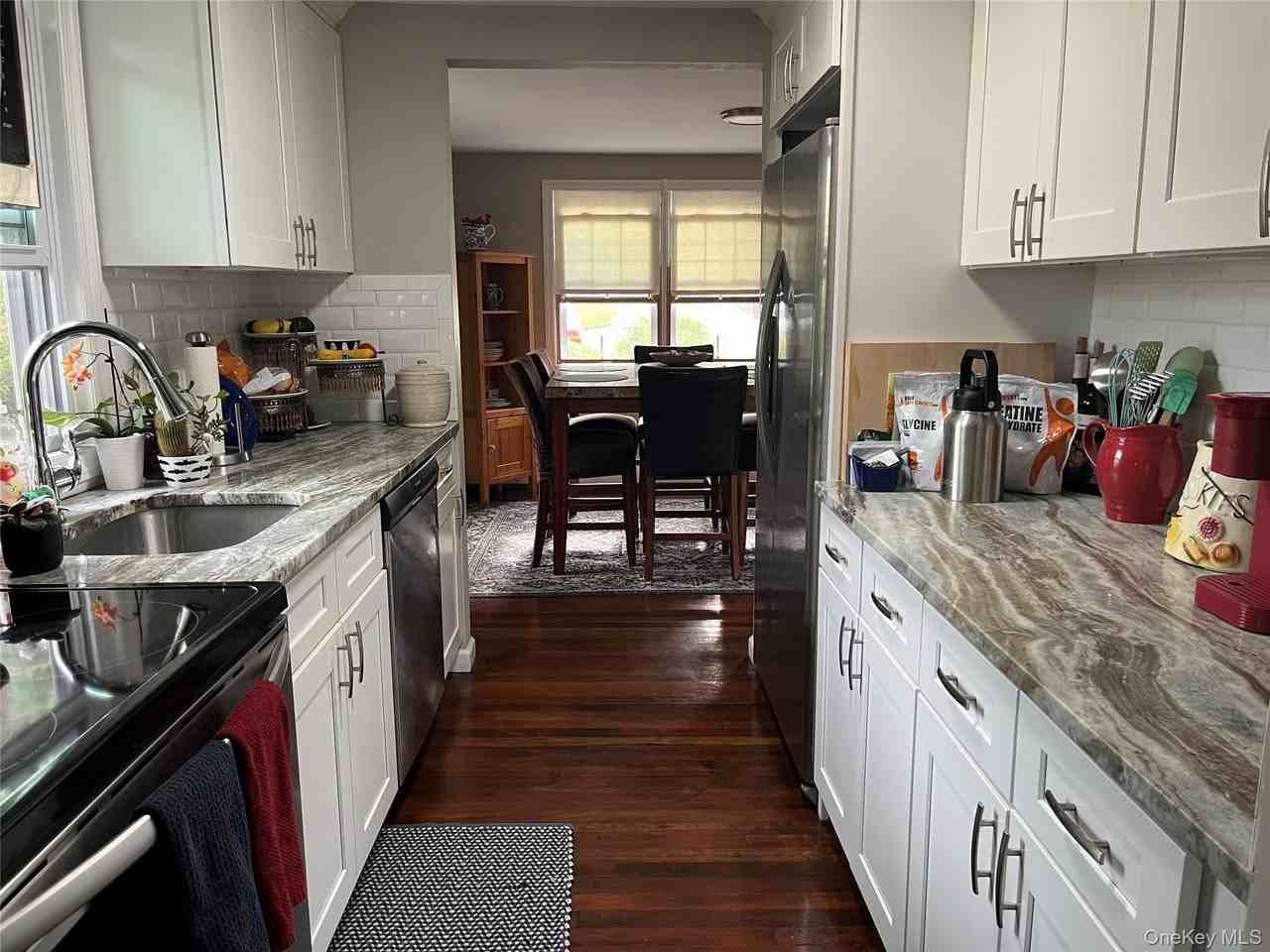 57 Penn St - Photo 5 of 11
