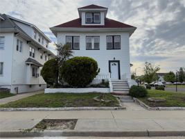 featured image of 302 W Hudson St