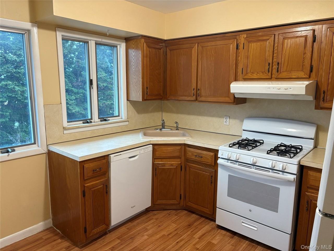15569 99th St #2ndFL - Photo 6 of 8
