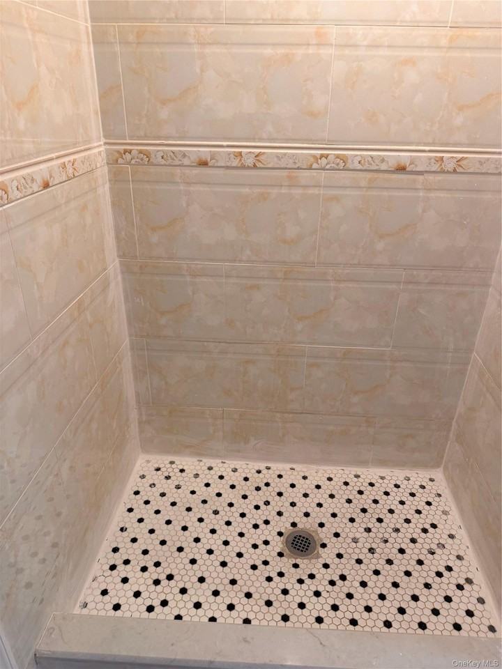 153 Emporia Ave #FL2 - Photo 4 of 4