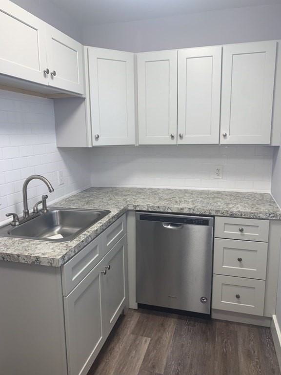 12 Hawthorne St #2 - Photo 4 of 10
