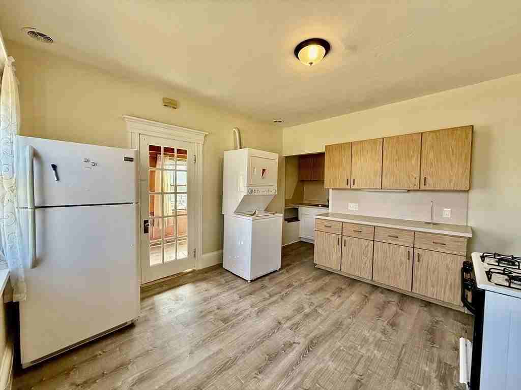 84 Pearl St #2F - Photo 5 of 29