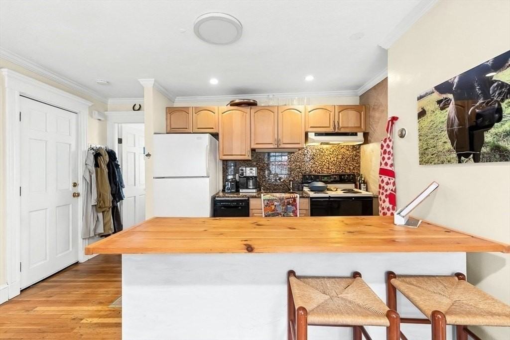 11-A Hanson St #G - Photo 3 of 11