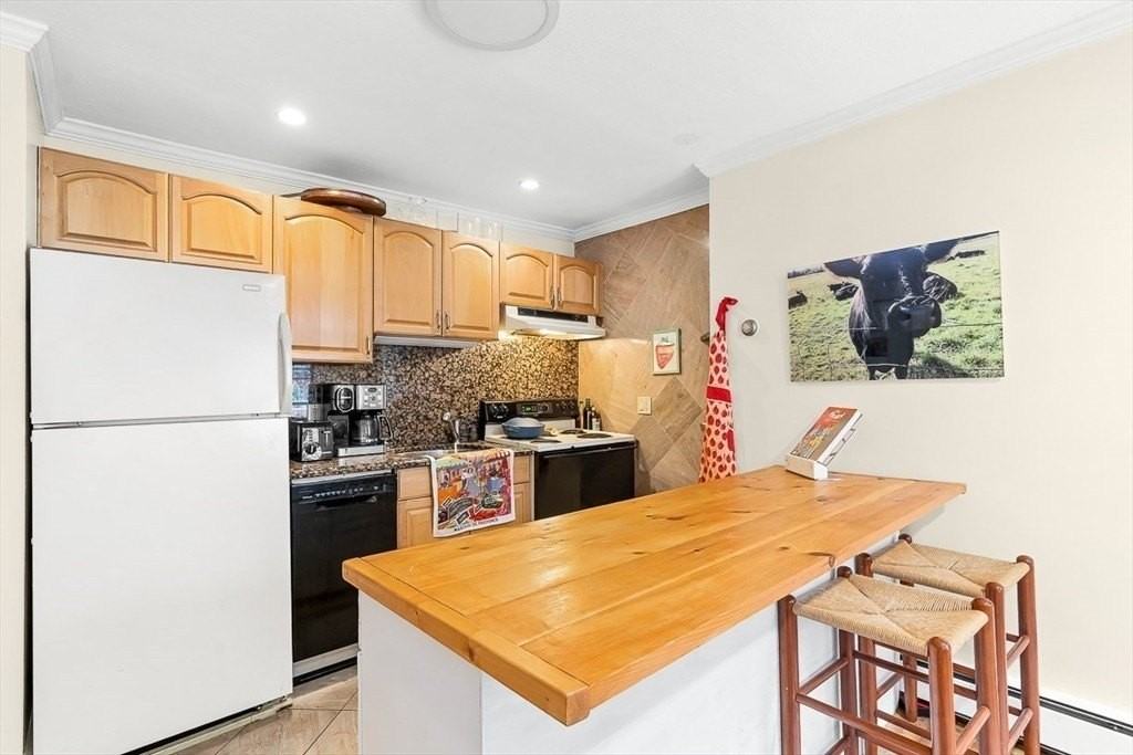 11-A Hanson St #G - Photo 4 of 11