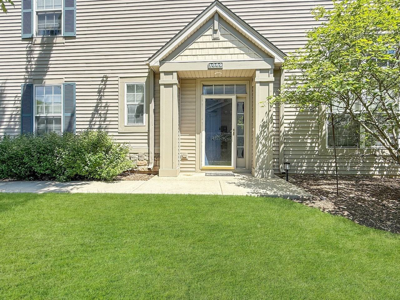 1089 Ellsworth Dr - Photo 2 of 17