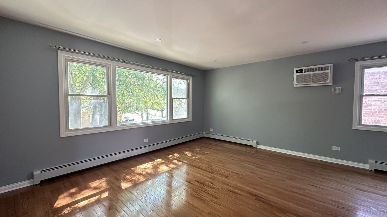 5404 N Central Ave #2 - Photo 2 of 23
