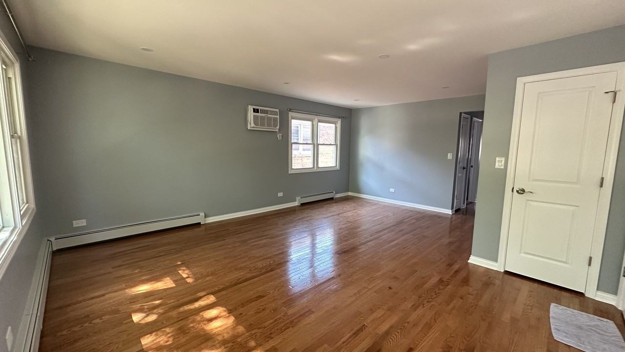 5404 N Central Ave #2 - Photo 4 of 23