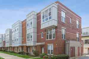 featured image of 3238 N Kilbourn Ave #14