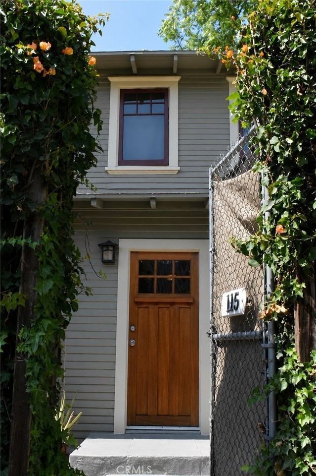 115 E Garfield Ave - Photo 4 of 18