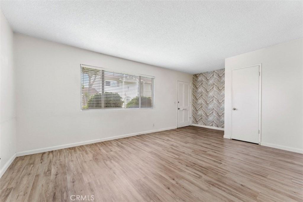 8115 Woolburn Dr - Photo 6 of 21