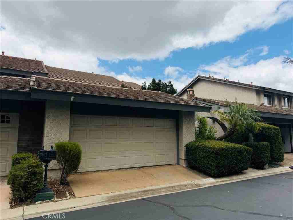 6541 E Paseo Goya - Photo 2 of 35