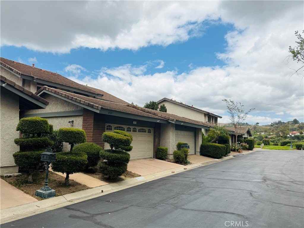 6541 E Paseo Goya - Photo 3 of 35