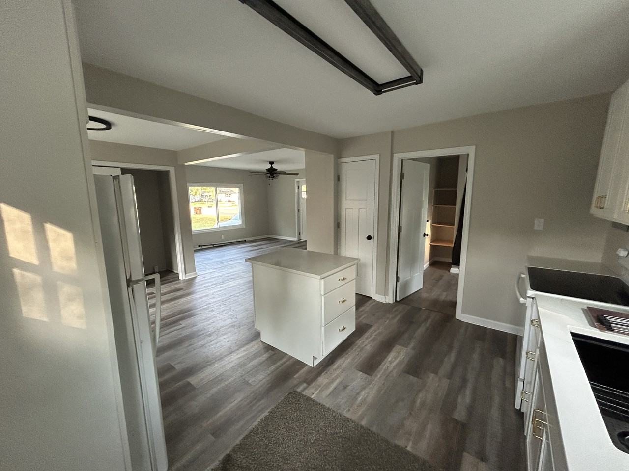 265 W State St #1 - Photo 5 of 10