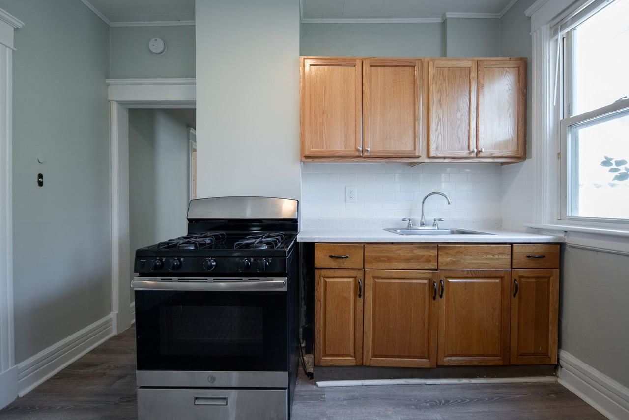 11 King Ave #2 - Photo 3 of 45