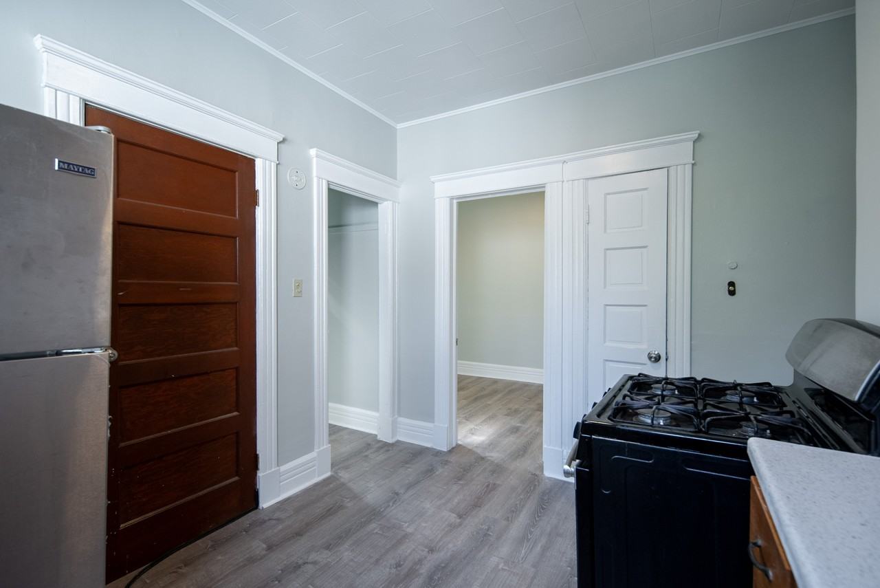 11 King Ave #2 - Photo 6 of 45