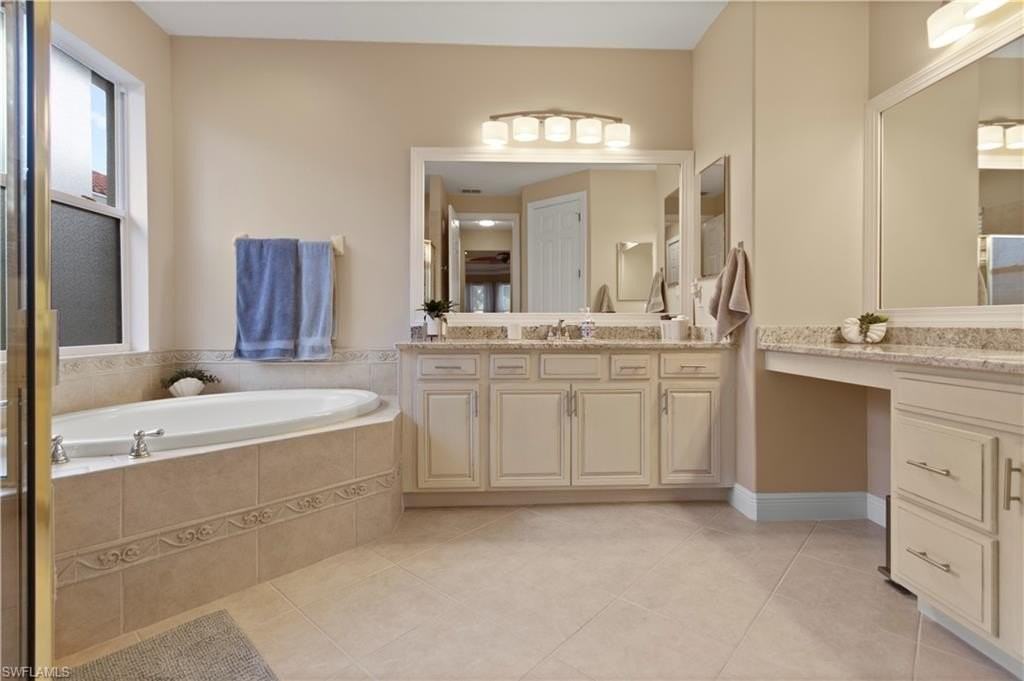 8792 Largo Mar Dr - Photo 6 of 48