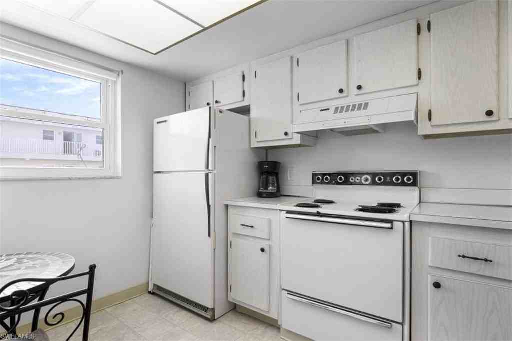 3150 Binnacle Dr #217 - Photo 6 of 18