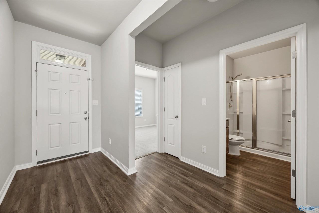 30000 Abbeywood Ln - Photo 4 of 24