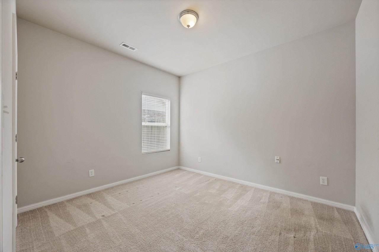 30000 Abbeywood Ln - Photo 7 of 24