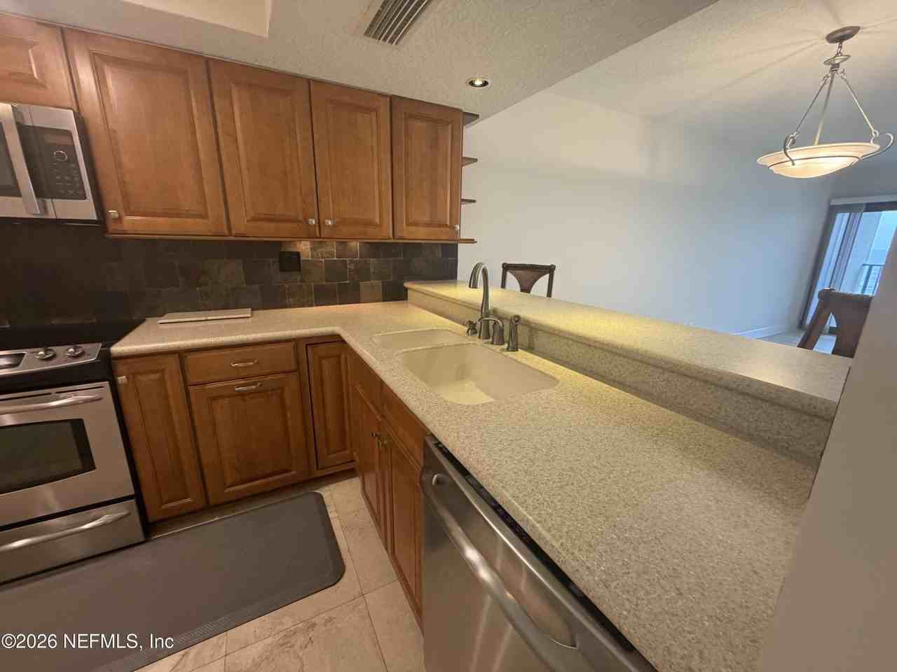 1901 1st St N #504 - Photo 2 of 16