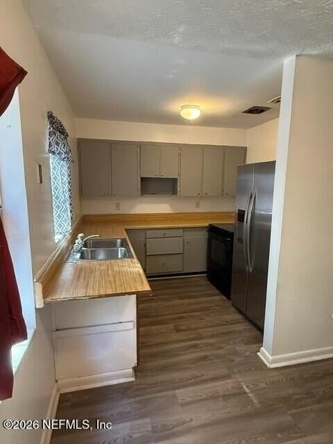 9131 Jefferson Ave - Photo 2 of 7