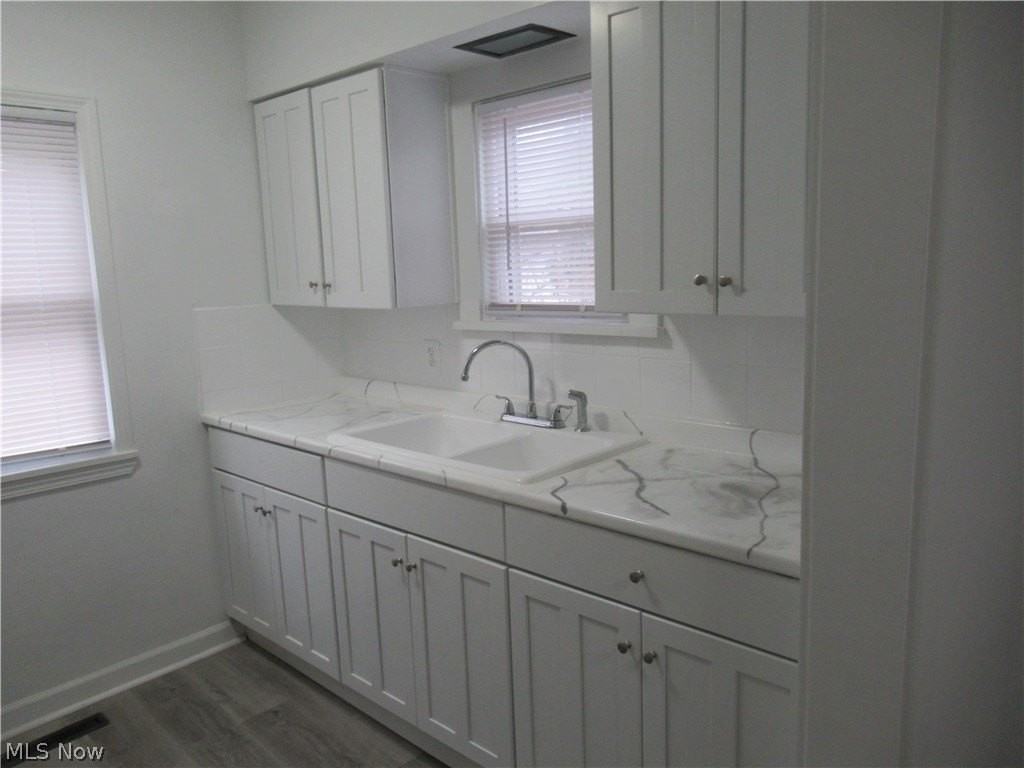 5112 Haverford Dr - Photo 5 of 27