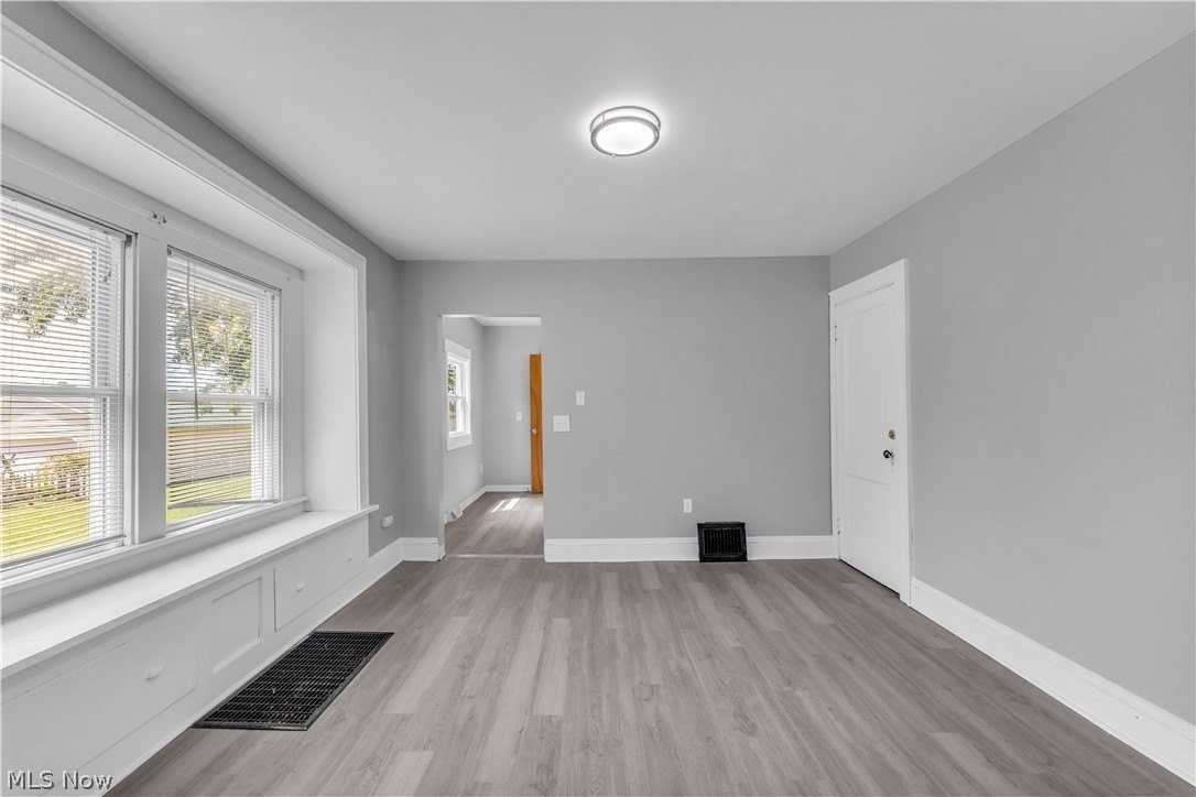 508 Hammel St #2 - Photo 6 of 18