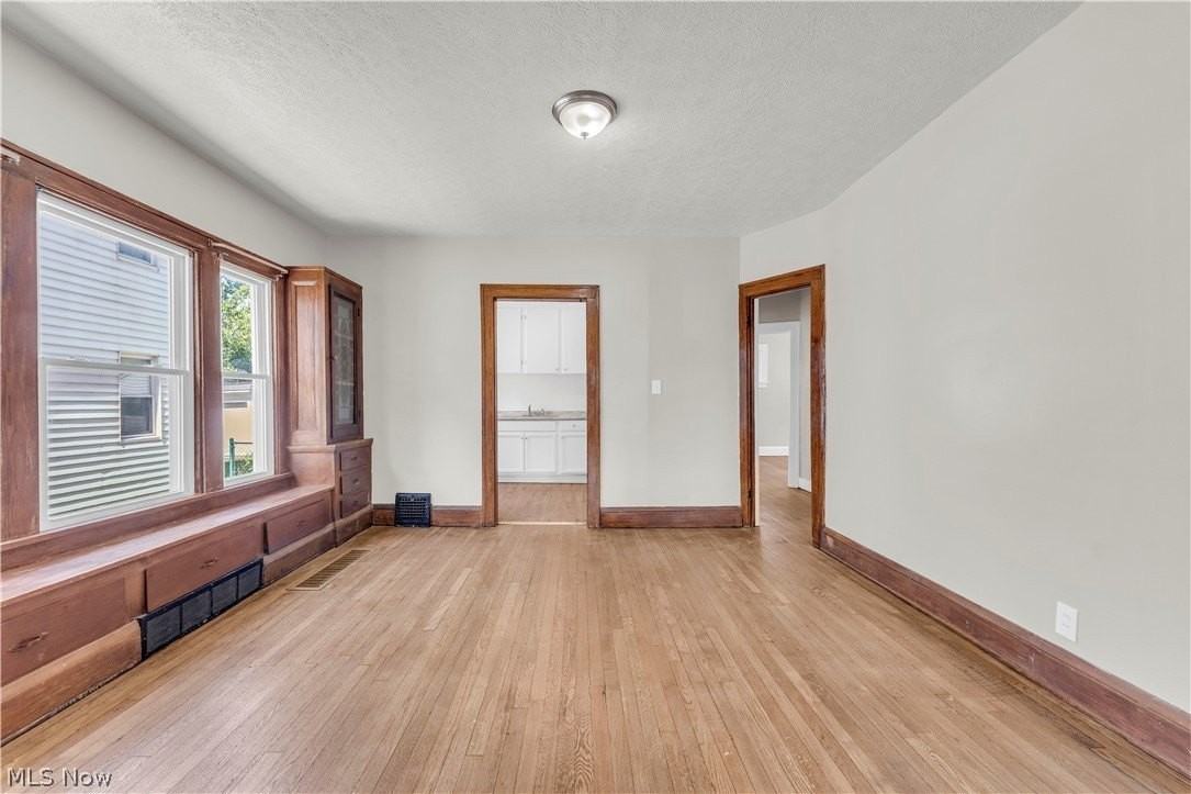 4700 Rockwood Rd #1DN - Photo 7 of 21