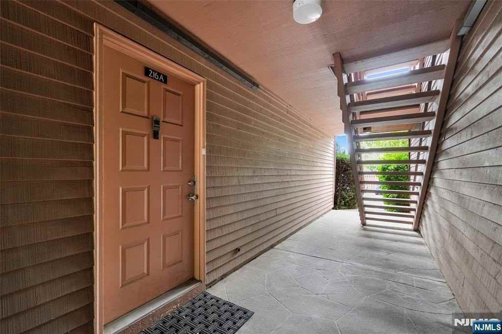 216A Washington Ave #216A - Photo 2 of 17