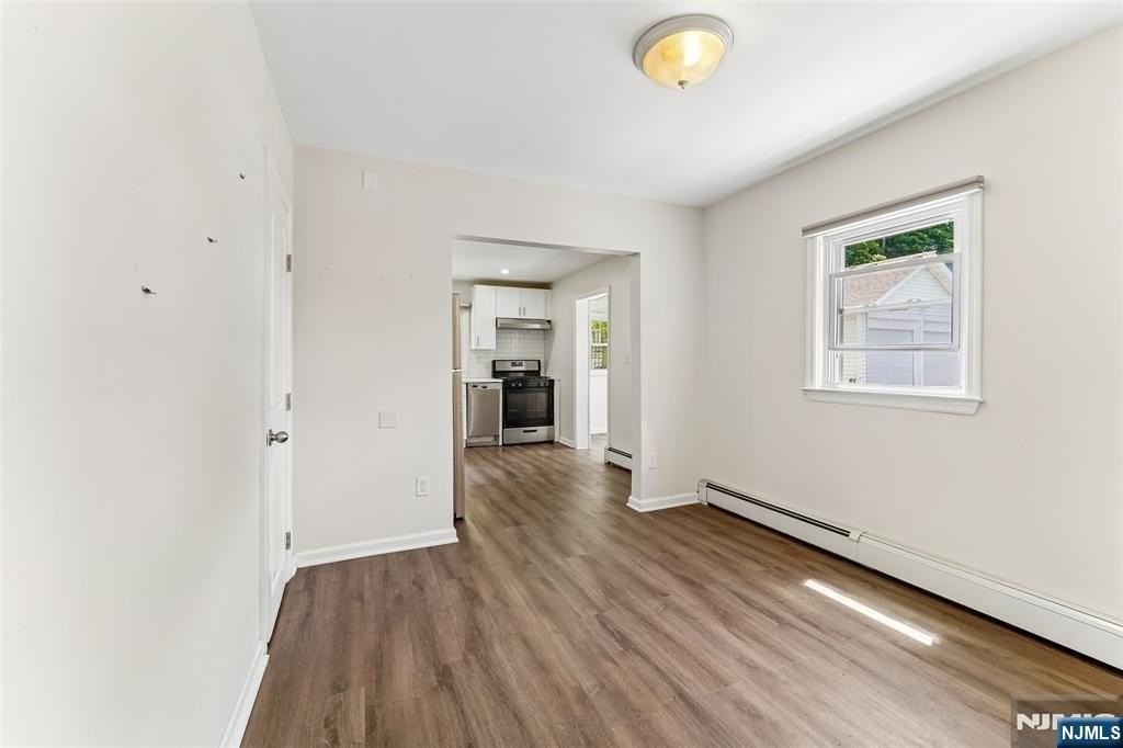 42 W Ridgewood Ave - Photo 6 of 23