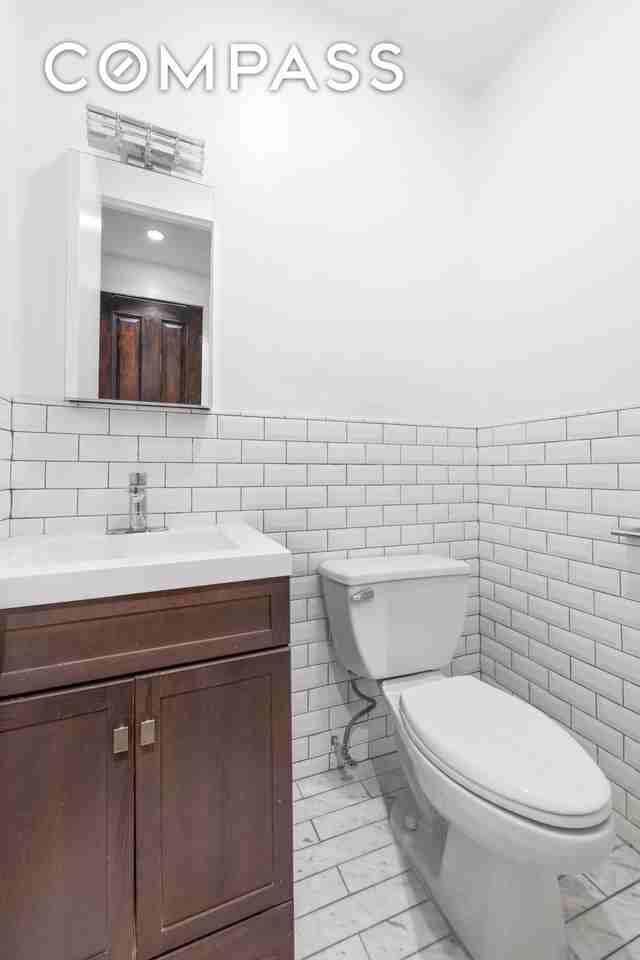 218 E 13th St #2 - Photo 7 of 8