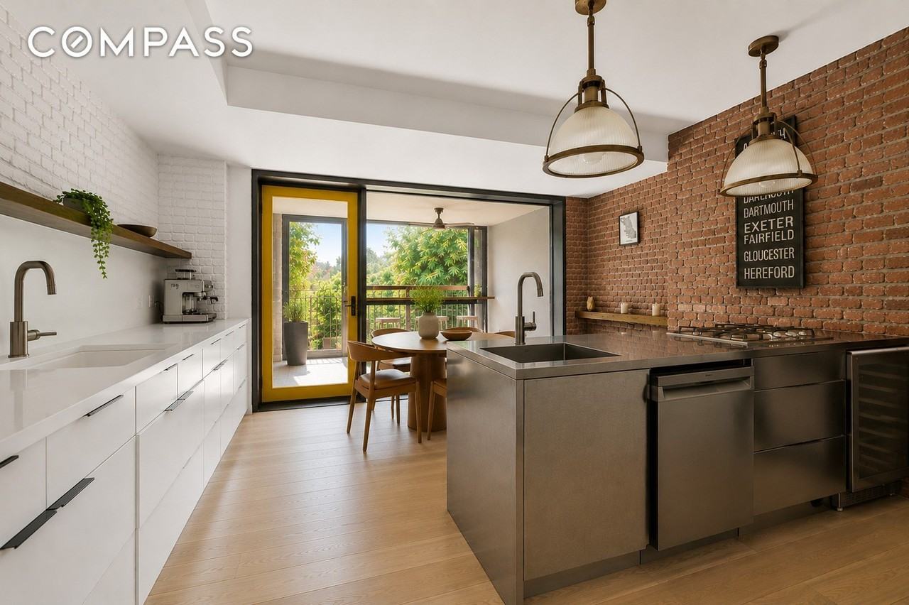 161 Coffey St #TH - Photo 3 of 13