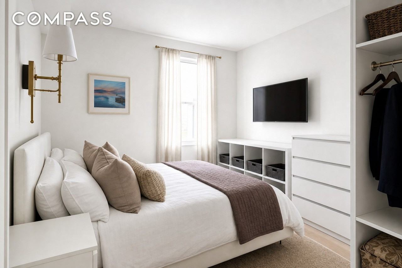 280 Bleecker St #3 - Photo 3 of 8