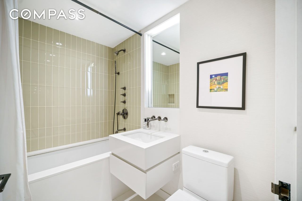 21 W 20th St #4 - Photo 6 of 7