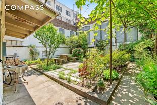 318 11th St #1R - Photo 1 of 1
