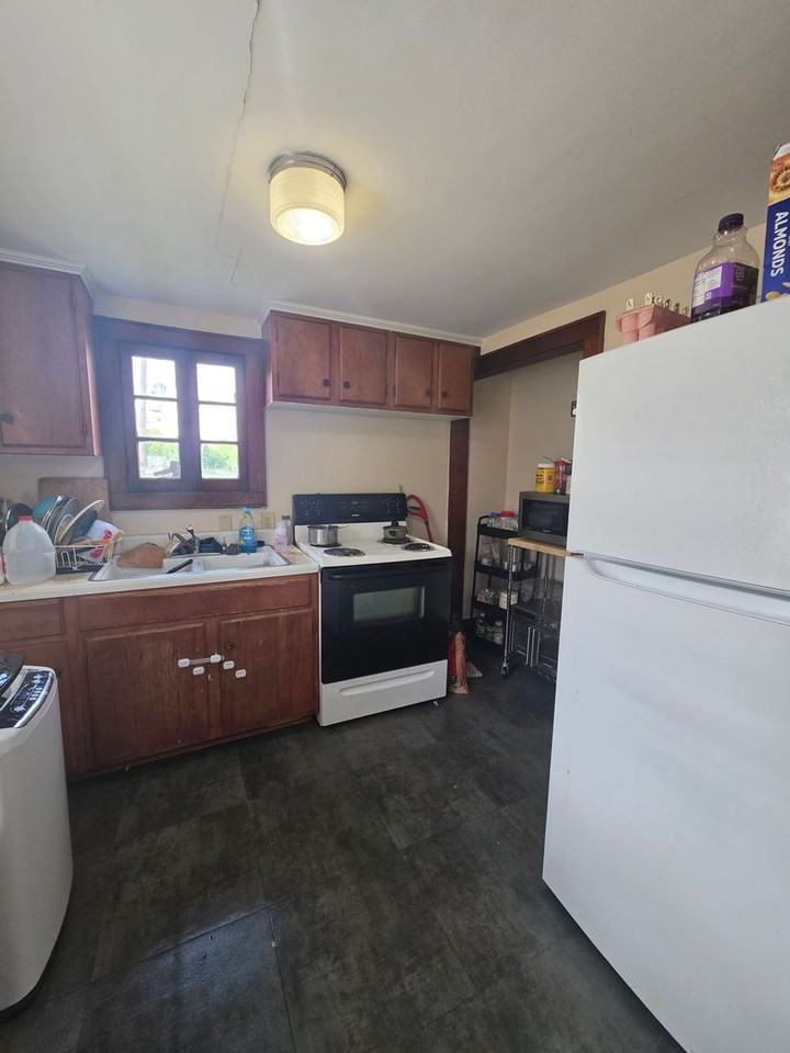 308 S Willow St - Photo 6 of 13